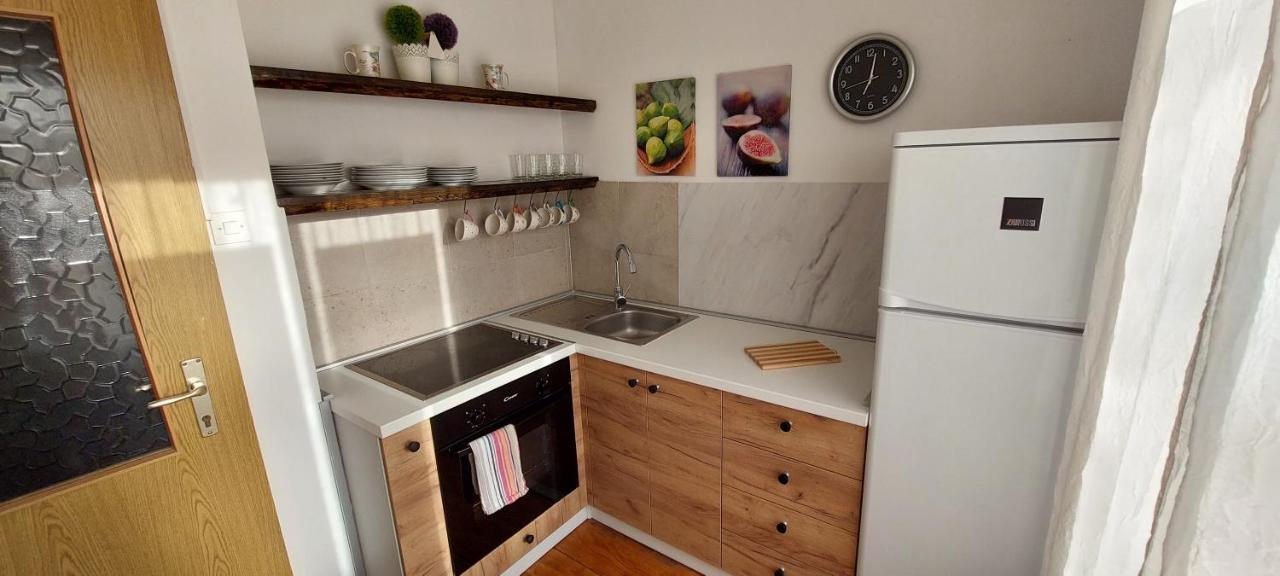 R&E Apartment Сплит Екстериор снимка
