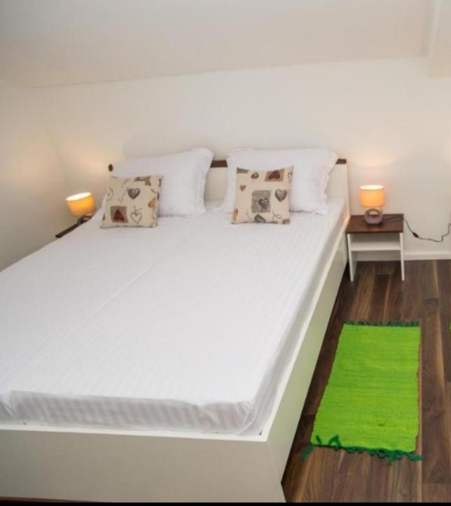 R&E Apartment Сплит Екстериор снимка