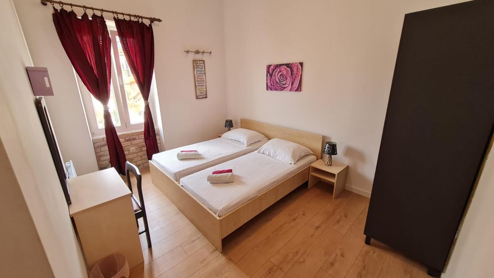 R&E Apartment Сплит Екстериор снимка